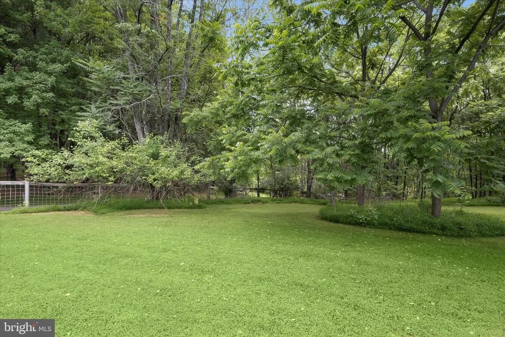 Photo of 2319 BRADDOCK ROAD