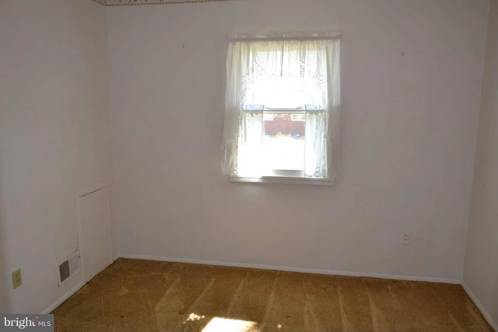 Photo of 113 TULIP DRIVE