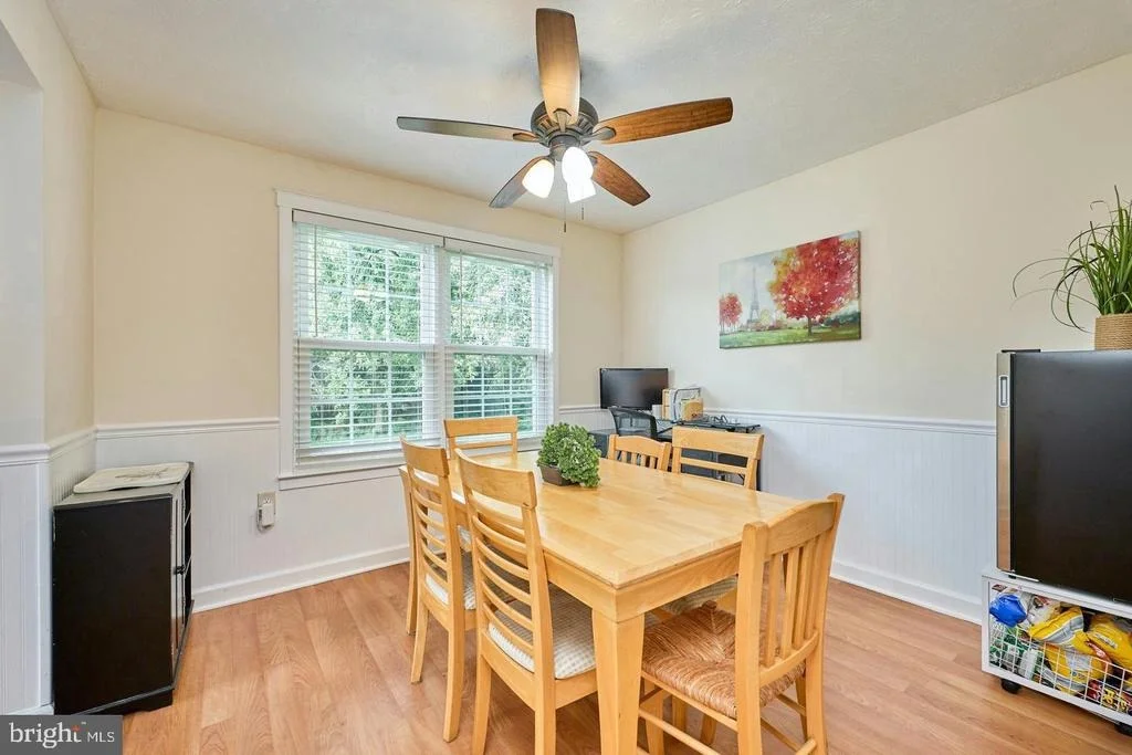 Photo of 806 RUST DRIVE NE