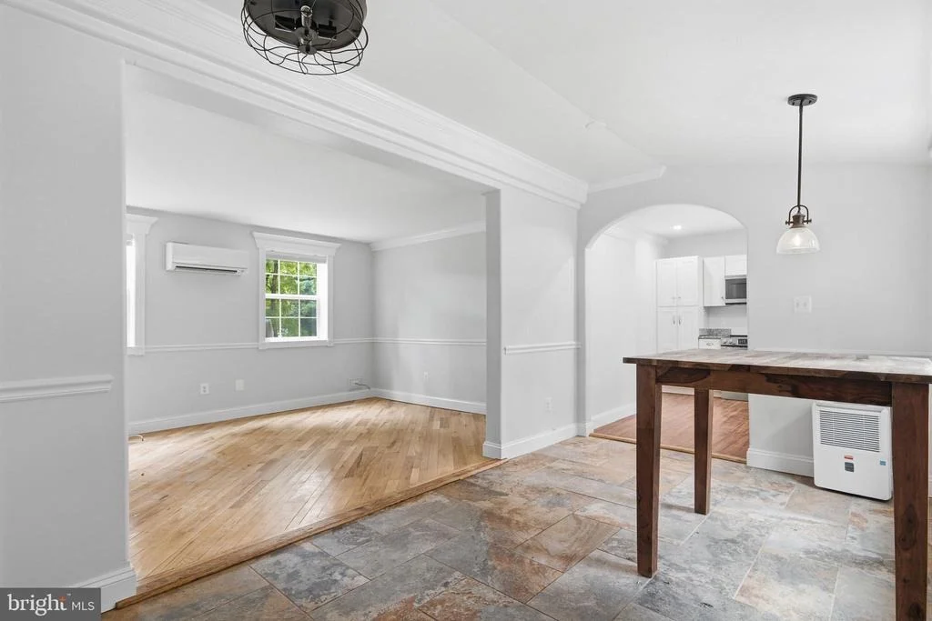 Photo of 1804 SIXES ROAD