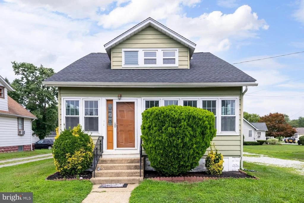 Photo of 16 MANTUA ROAD