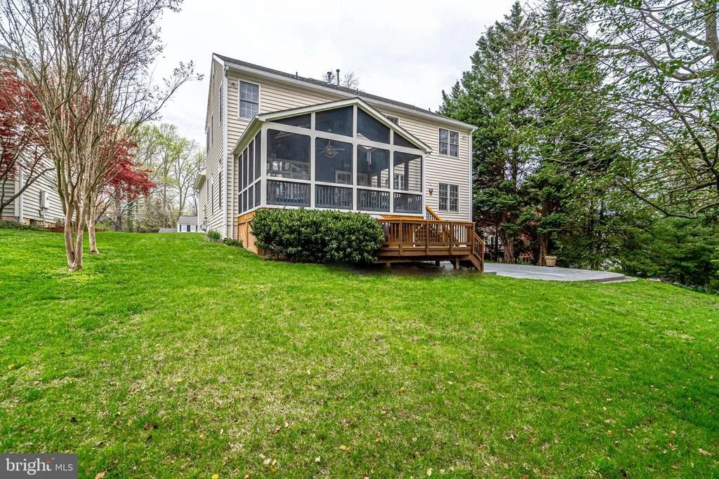 Photo of 9827 FIVE OAKS ROAD