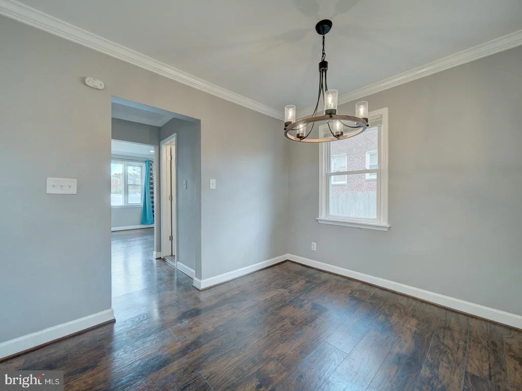 Photo of 2407 SAINT CLAIR DRIVE