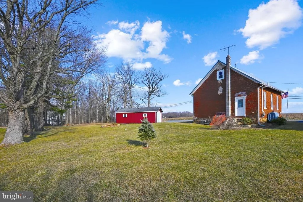Photo of 2300 FAIRMOUNT ROAD