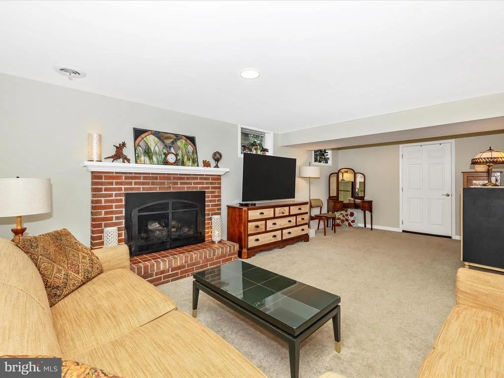 Photo of 16 KLINE BOULEVARD