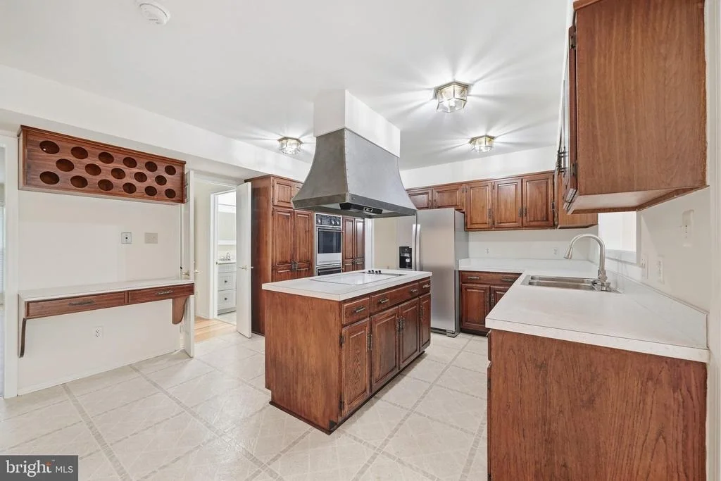 Photo of 1052 RIDGE ROAD