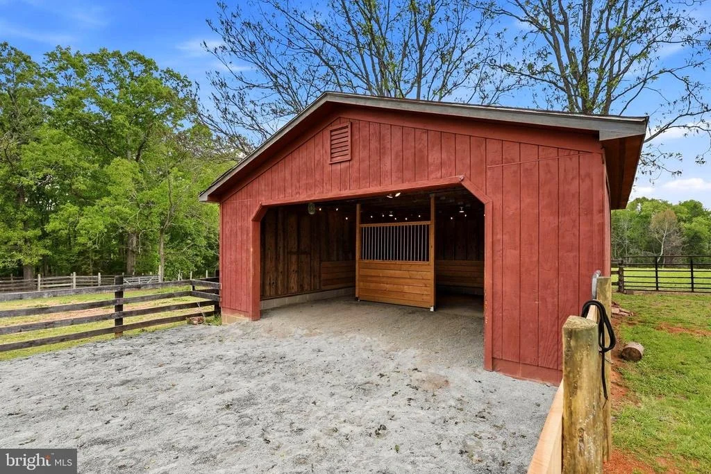 Photo of 481 JAMES CITY ROAD