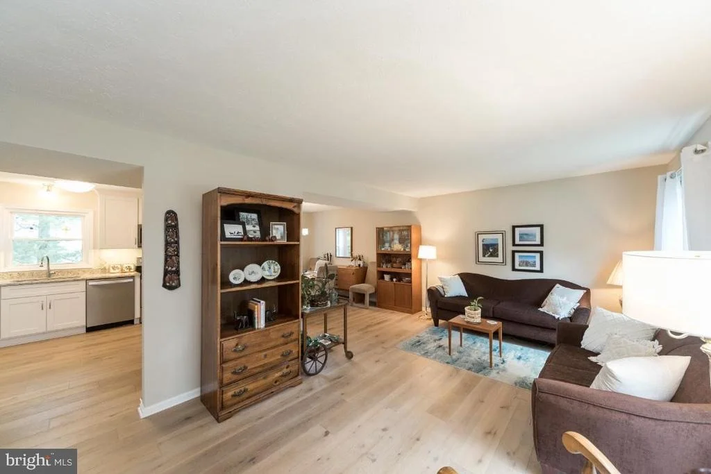 Photo of 10002 HERDING ROW
