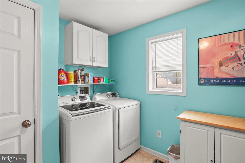 Photo of 17 ECKER AVENUE