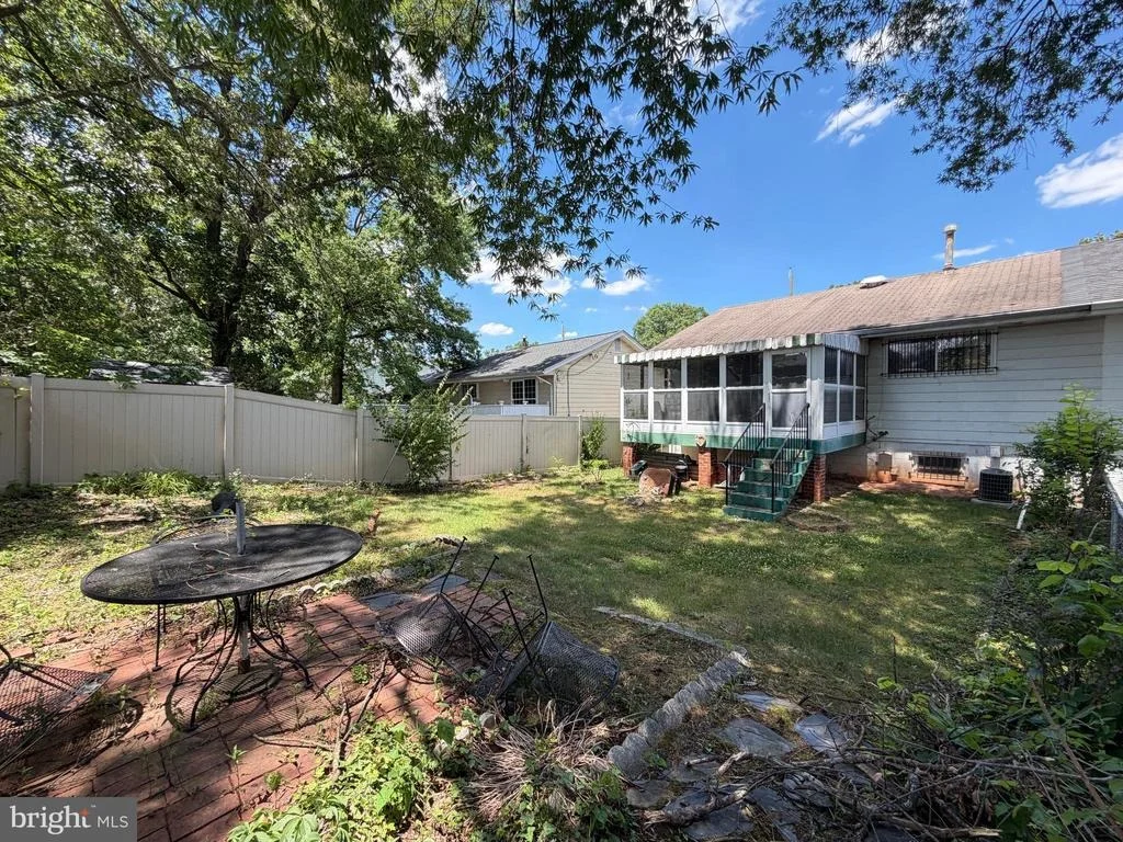 Photo of 800 BOOKER DRIVE