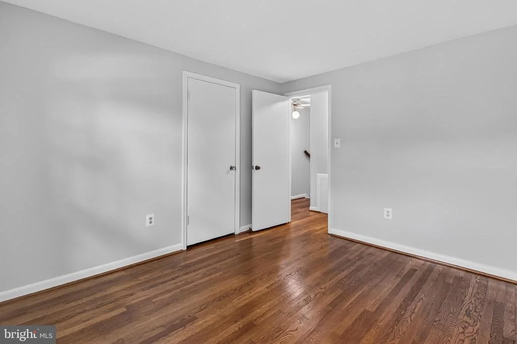 Photo of 4019 ROBERTSON BOULEVARD