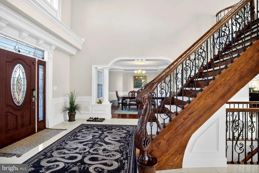 Photo of 207 EMERALD LANE