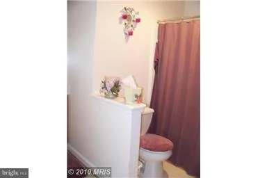 Photo of 327 ZEPPELIN AVENUE