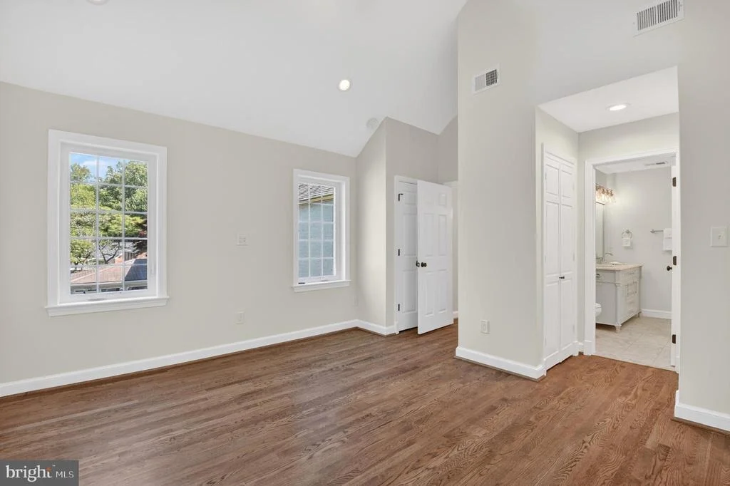 Photo of 10104 BIG ROCK ROAD