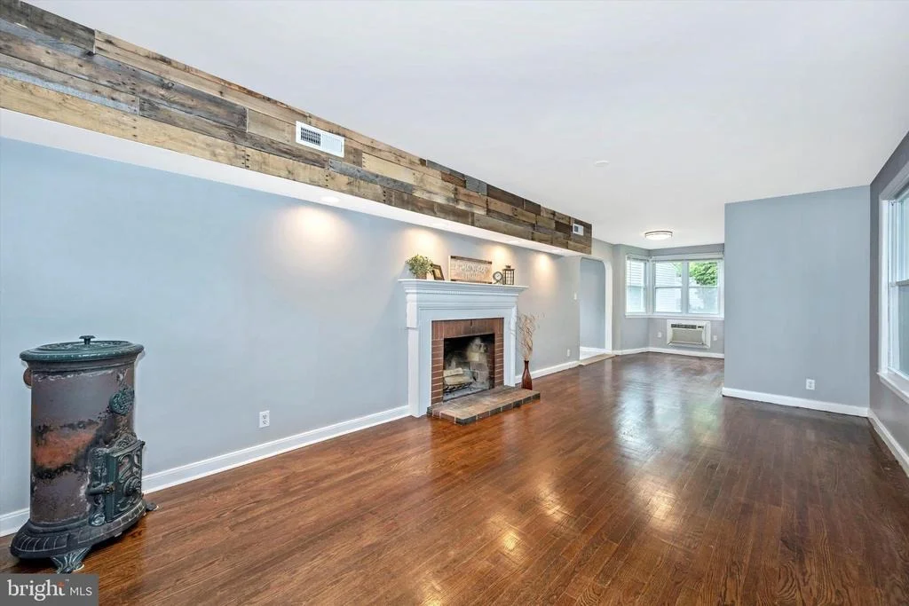 Photo of 1202 FAIRVIEW AVENUE