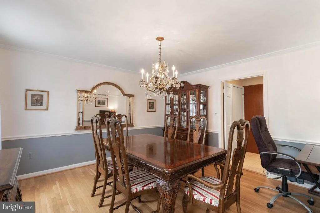 Photo of 2609 VILLAGE LANE