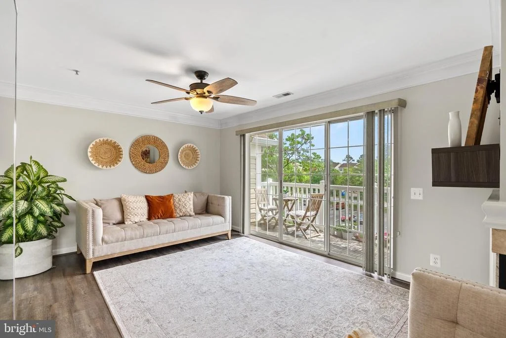 Photo of Unit 300 at 21833 BALDWIN SQUARE