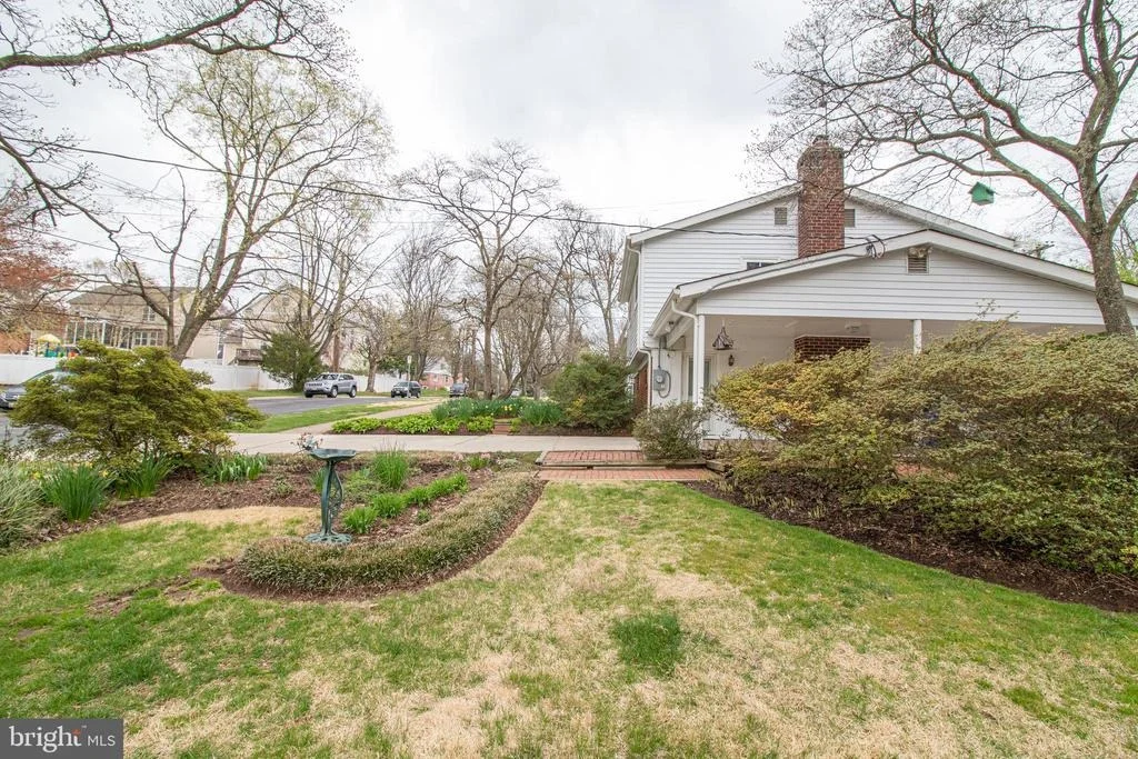 Photo of 11500 KENTON DRIVE