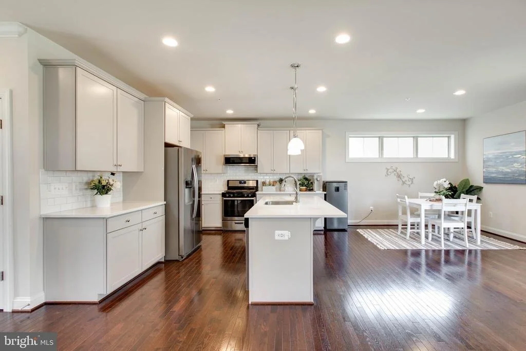 Photo of 4396 SHAMROCK DRIVE
