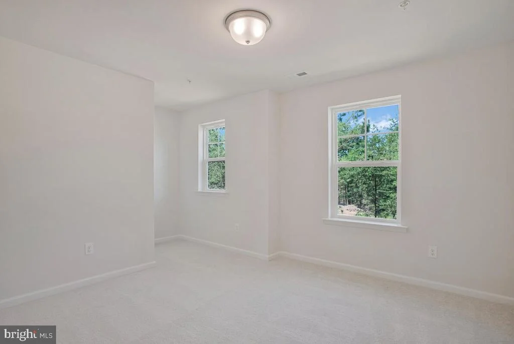 Photo of 900 WALNUT AVENUE