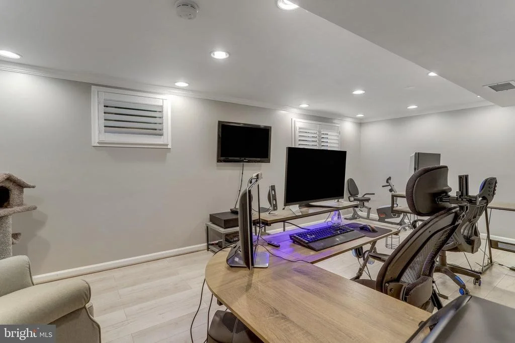 Photo of 6808 HOUNDMASTER ROAD
