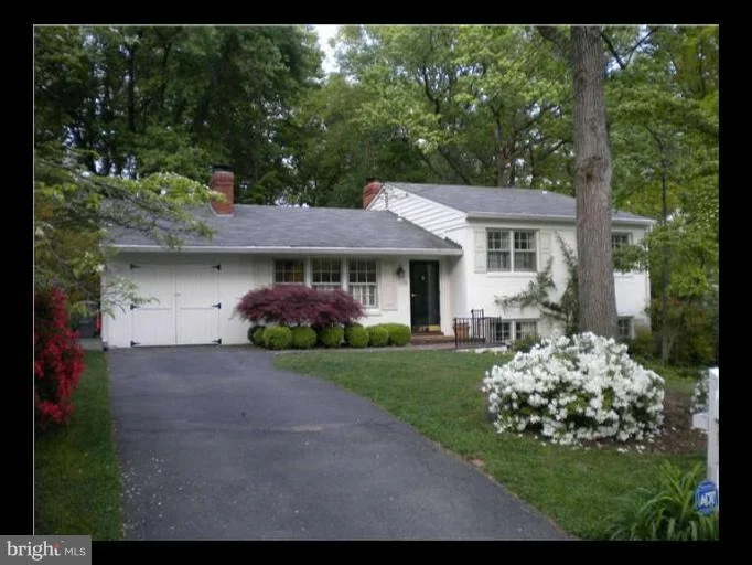Photo of 1130 CAMERON ROAD