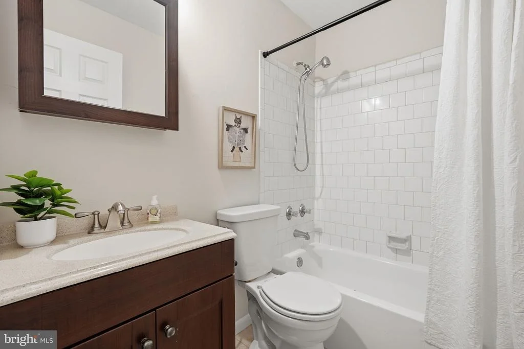Photo of 1132 TYLER AVENUE