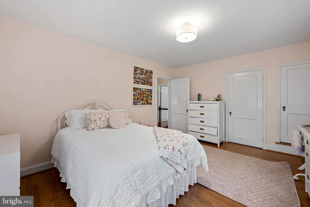Photo of 330 BROADMOOR ROAD