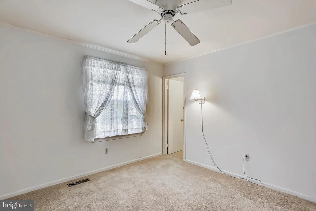 Photo of 9109 ROUNDLEAF WAY