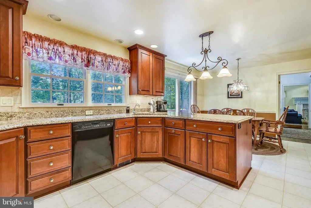Photo of 7700 WARFIELD ROAD