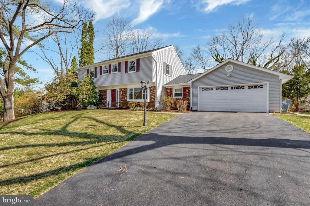 Photo of 13929 BETHPAGE LANE