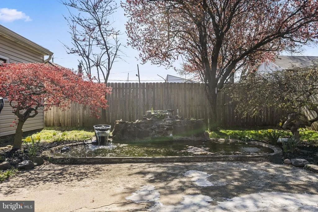 Photo of 61 ALDEN AVENUE
