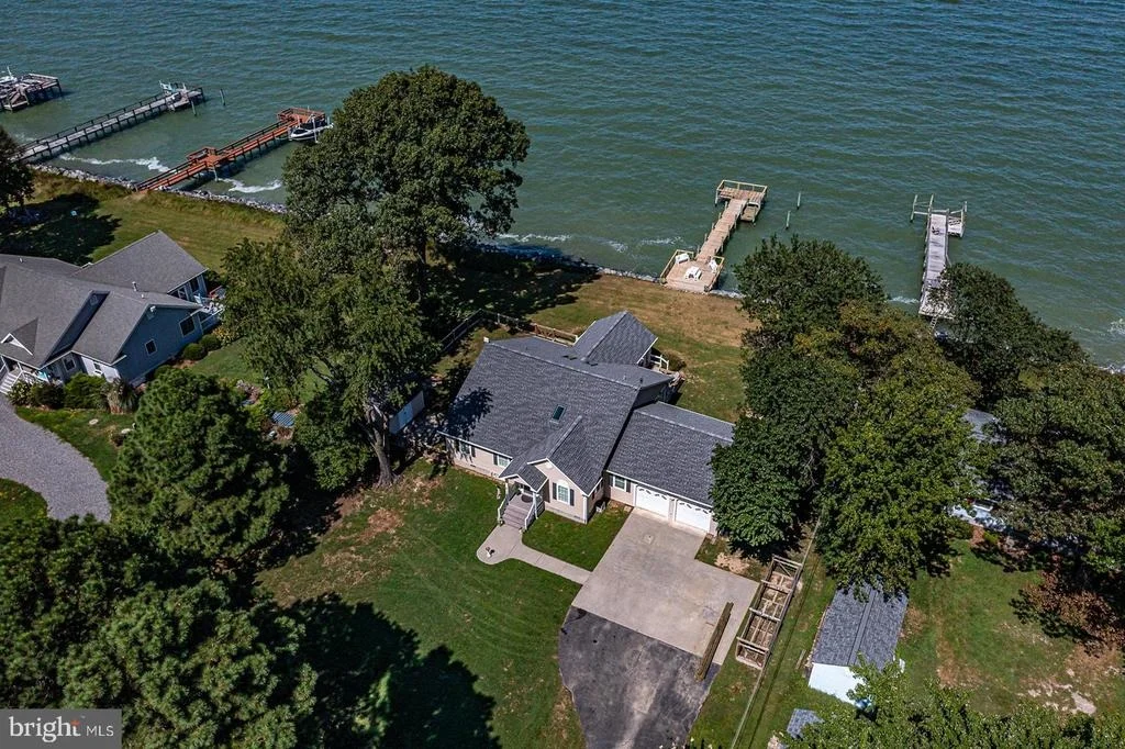 Photo of 976 BRAMMER DRIVE
