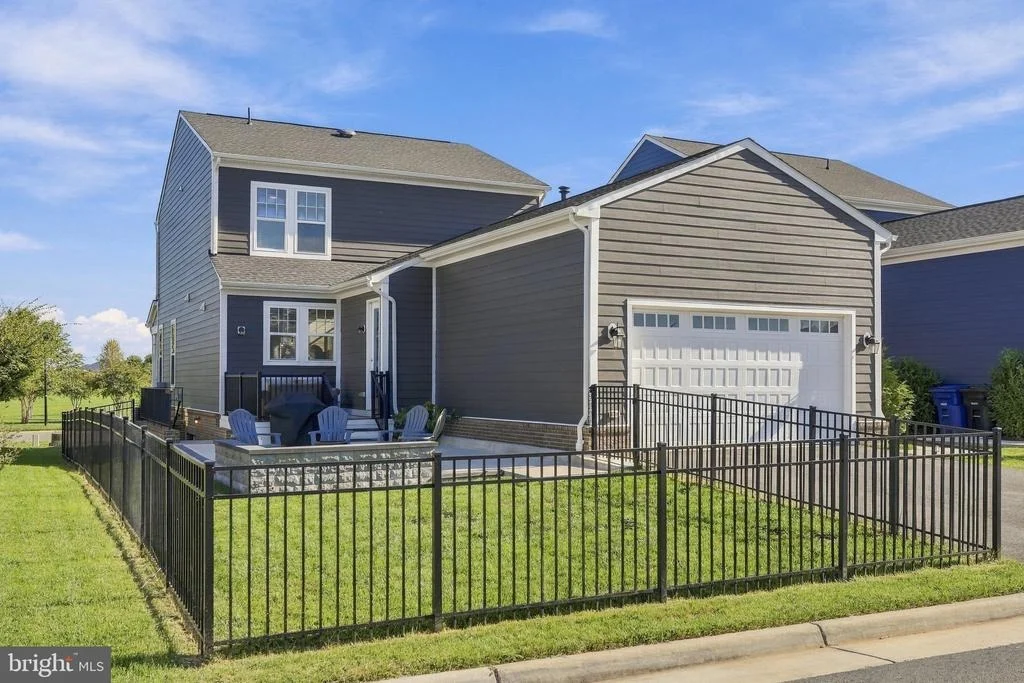 Photo of 1010 COUBERTIN DRIVE SE
