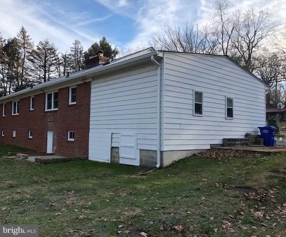 Photo of 18816 MUNCASTER ROAD