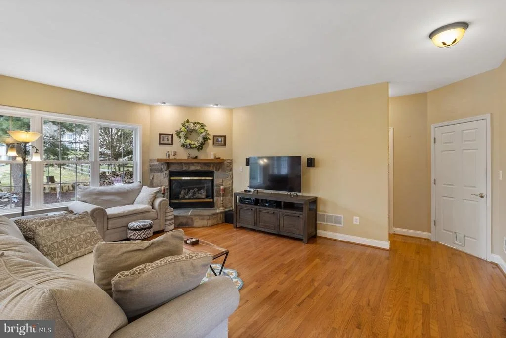 Photo of 5662 WATERLOO ROAD