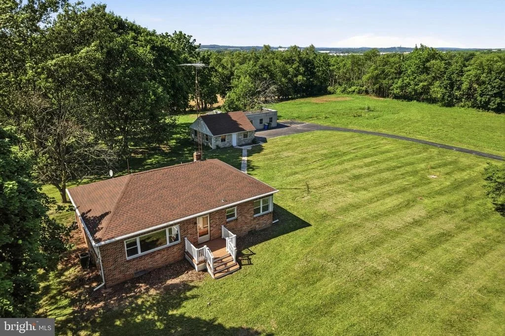 Photo of 3560 RAINTREE ROAD