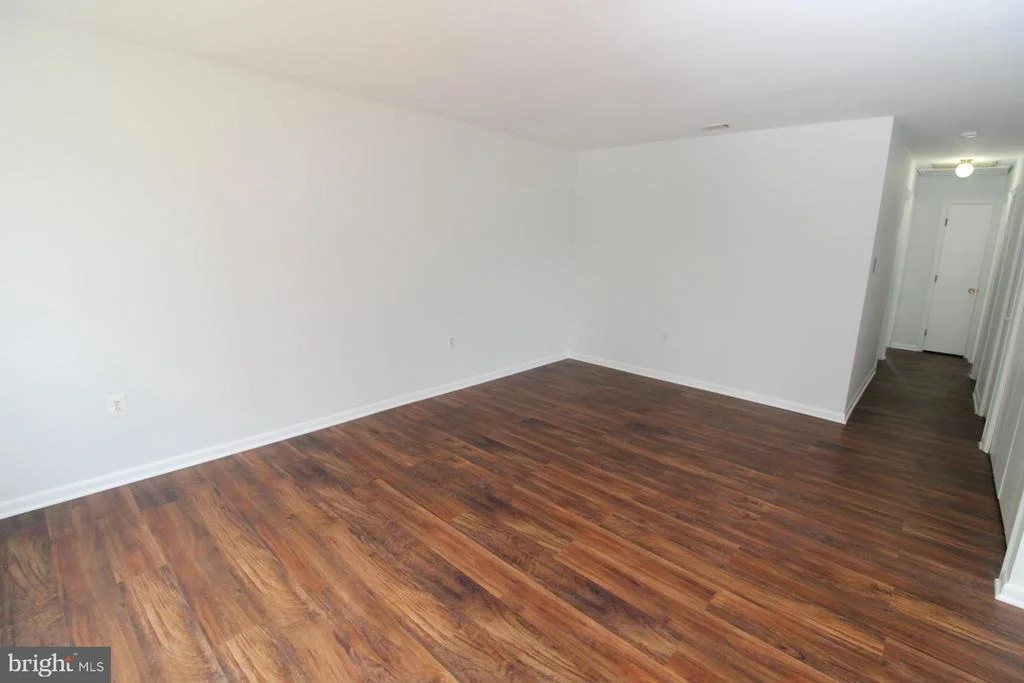 Photo of 439 CENTER STREET