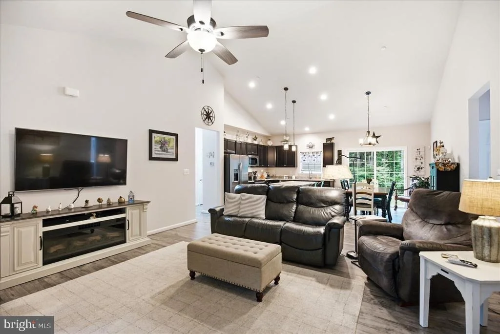 Photo of 1680 DARES BEACH ROAD