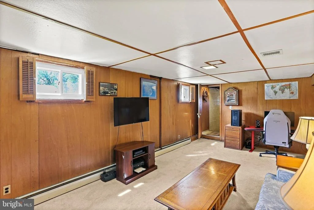 Photo of 7214 EARL DRIVE