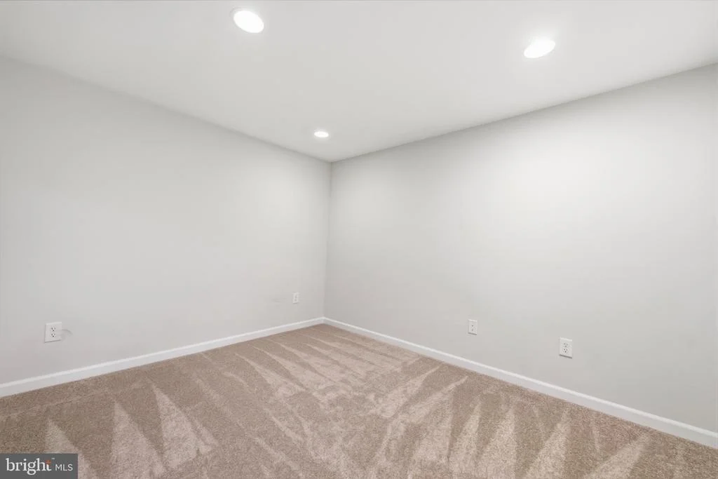 Photo of 9260 MATTHEW DRIVE