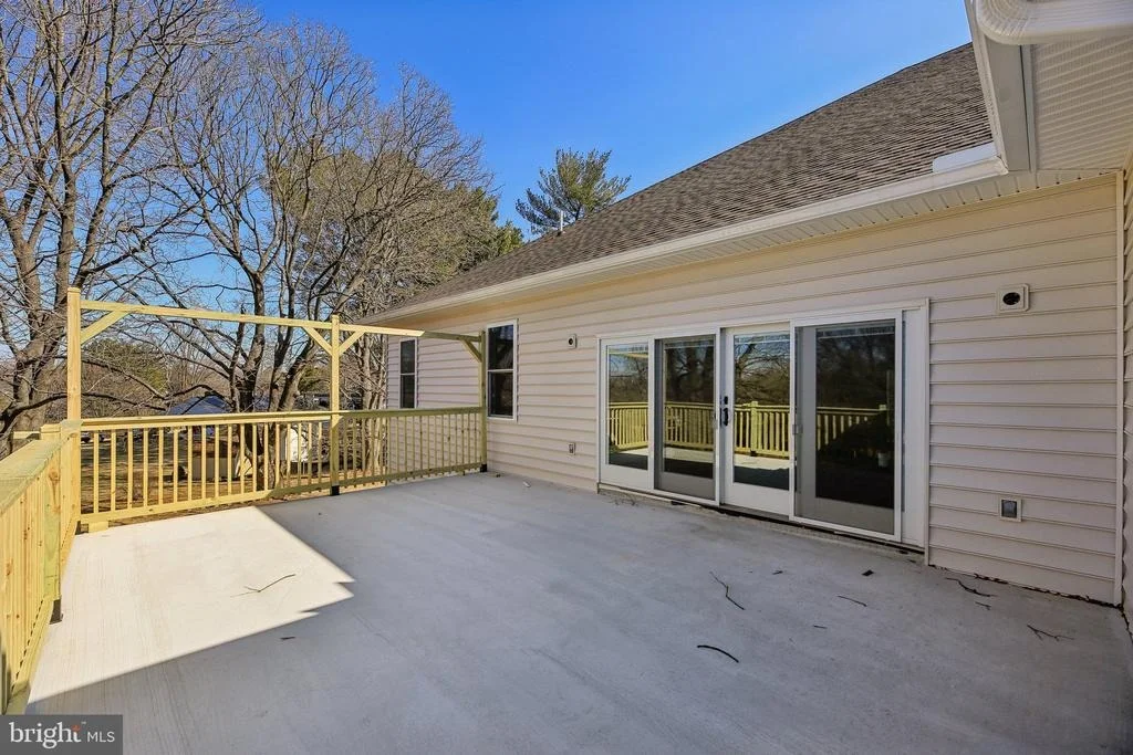Photo of 8325 GROVE ANGLE ROAD
