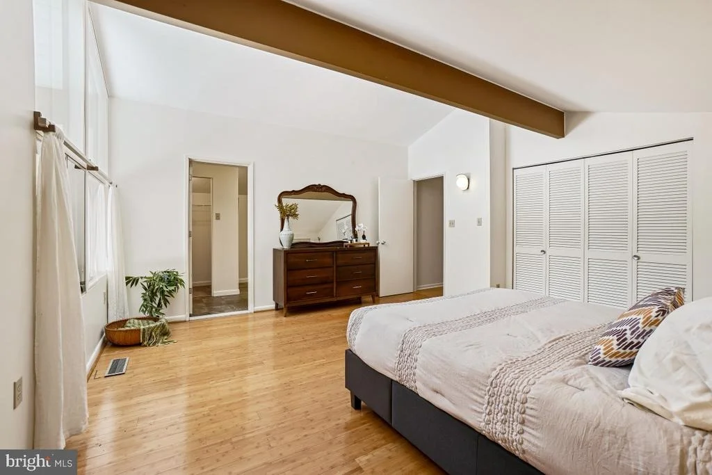 Photo of 8545 PINEWAY COURT