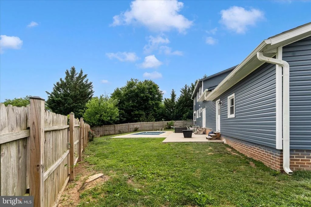 Photo of 301 LANAFIELD DRIVE