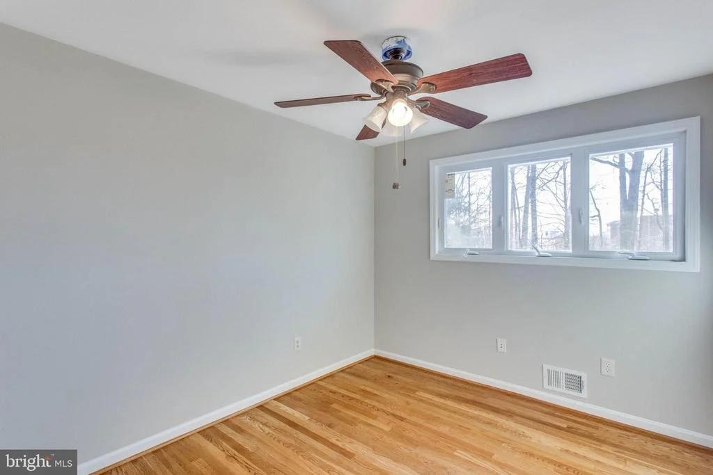 Photo of 10409 FOREST AVENUE