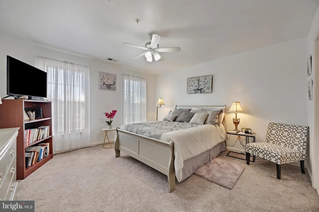 Photo of 4401 HUNTCHASE DRIVE