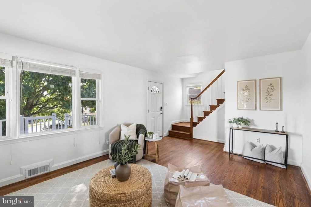 Photo of 5572 OAKLAND ROAD