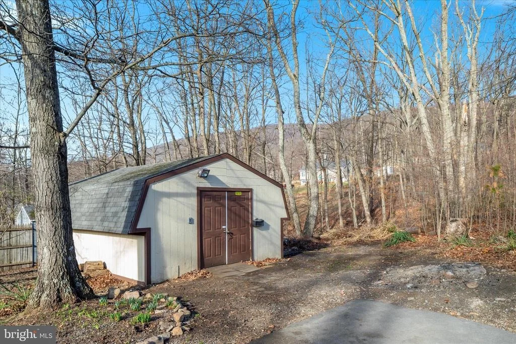 Photo of 224 DOE TRAIL