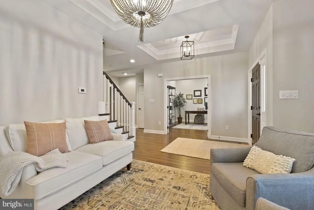 Photo of 13 HOFFMAN DR