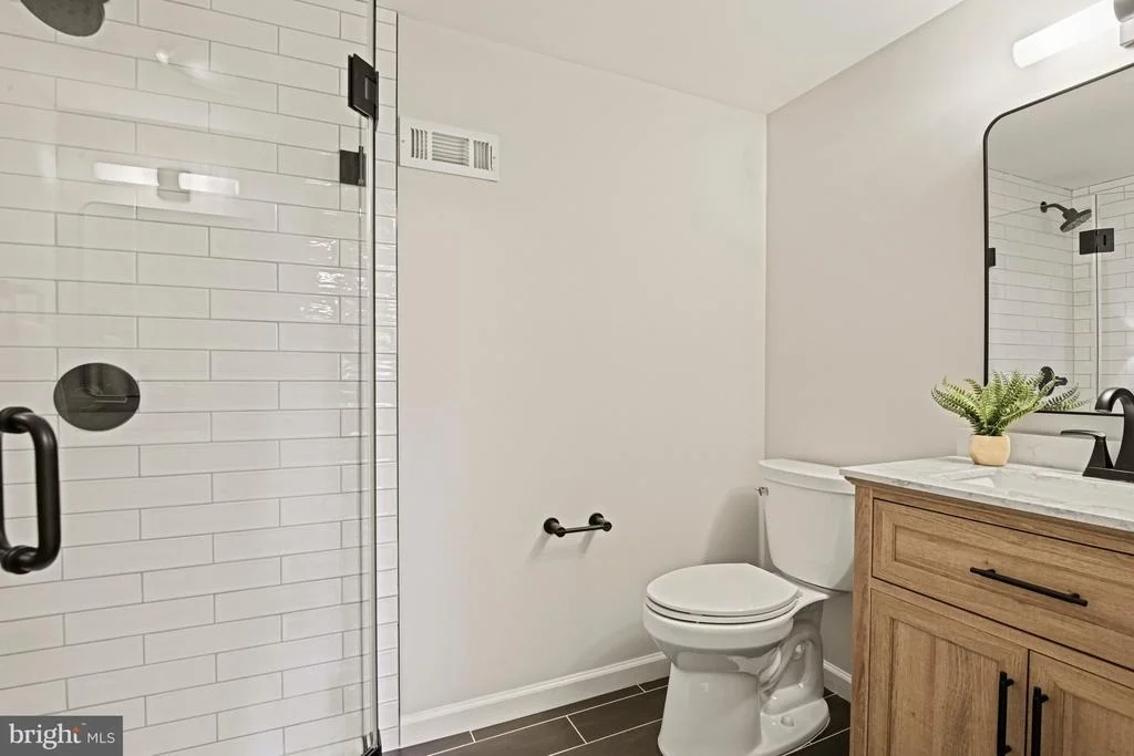 Photo of 7821 FALSTAFF ROAD